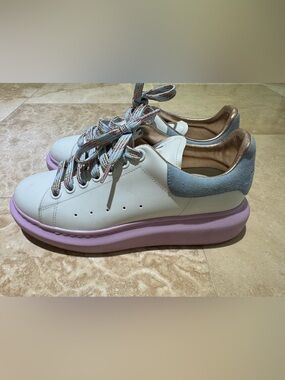 Alexander McQueen White Leather Sneakers with Pink Platform Sole. Size 39.
